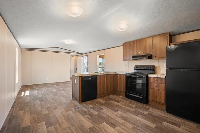 $210,000 | 121 Sunflower Road, Dale, TX 78616