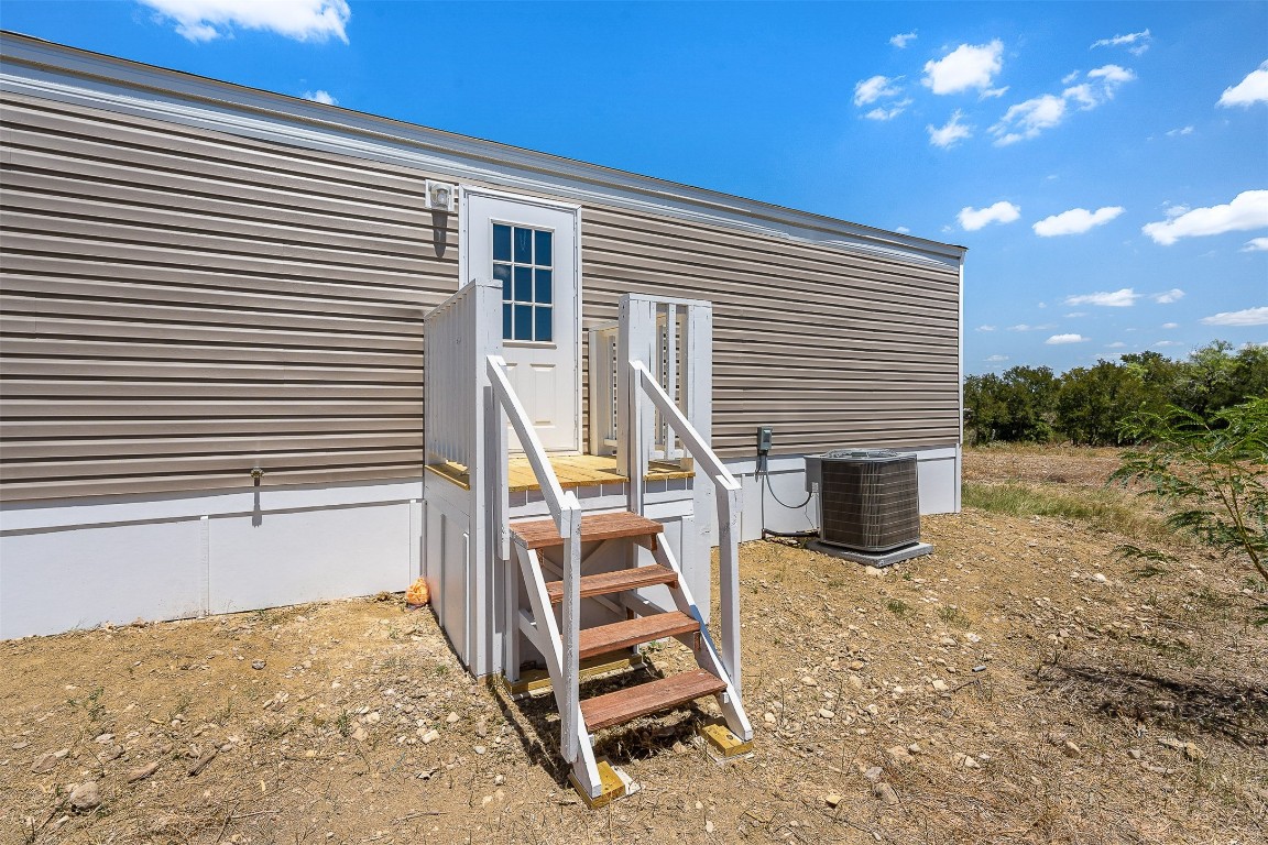 121 Sunflower Road Dale, TX 78616 - Photo 24 of 31