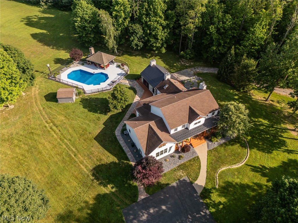44759 Crestview Road Columbiana, OH 44408 - Photo 3 of 48