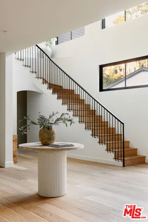$30,000 | 1937 North Beverly Drive, Beverly Hills, CA 90210