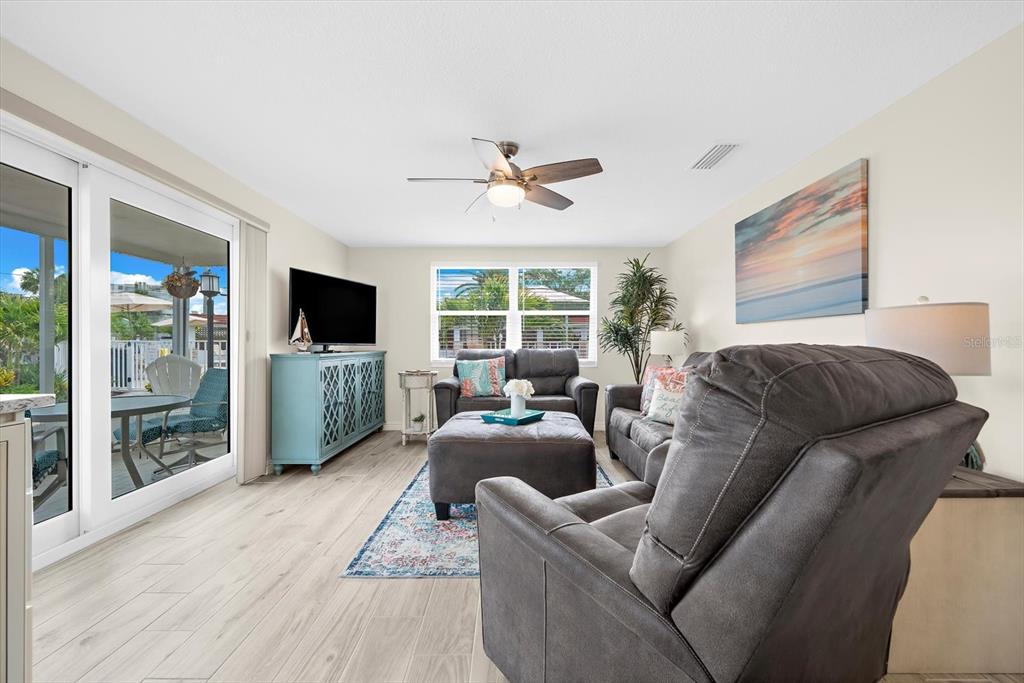 6154 Midnight Pass Road, Unit B1 Sarasota, FL 34242 - Photo 18 of 50
