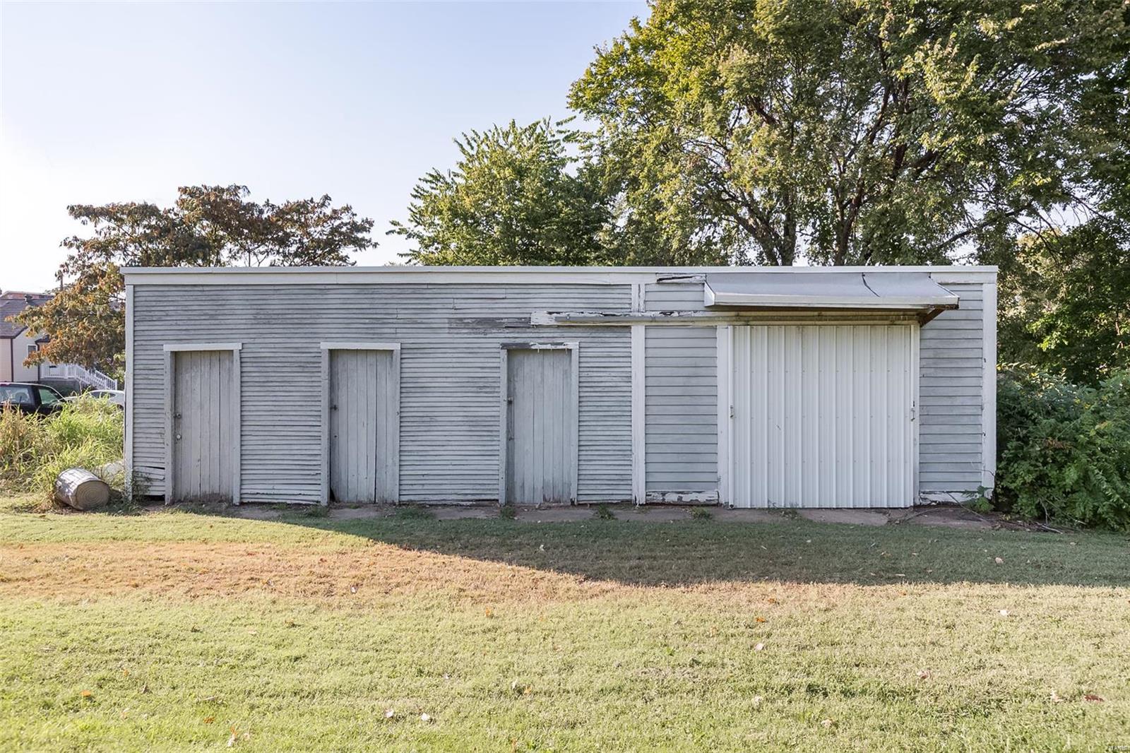 911 Lemay Ferry Road St. Louis, MO 63125 - Photo 8 of 28 Gallery Image 8