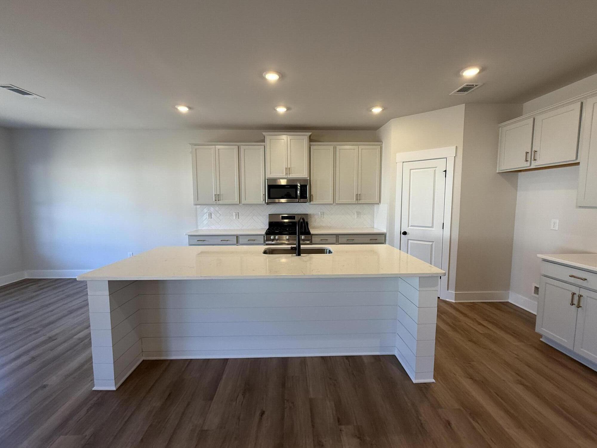 7552 Snow Line Lane, Unit 36 Ooltewah, TN 37363 - Photo 5 of 13 Kitchen