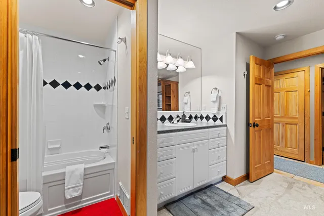 $2,195,000 | 101 East Lake Street, Unit C15, McCall, ID 83638