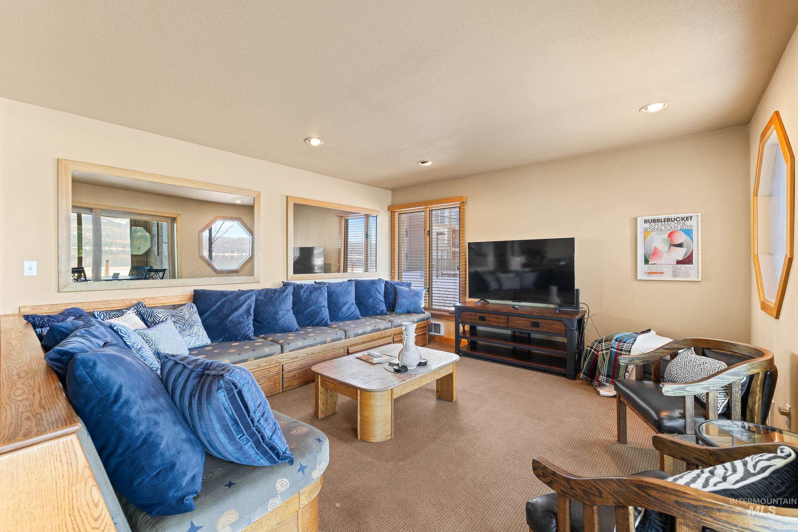 101 East Lake Street, Unit C15 McCall, ID 83638 - Photo 5 of 48 Wool Carpeted living area with recessed lighting