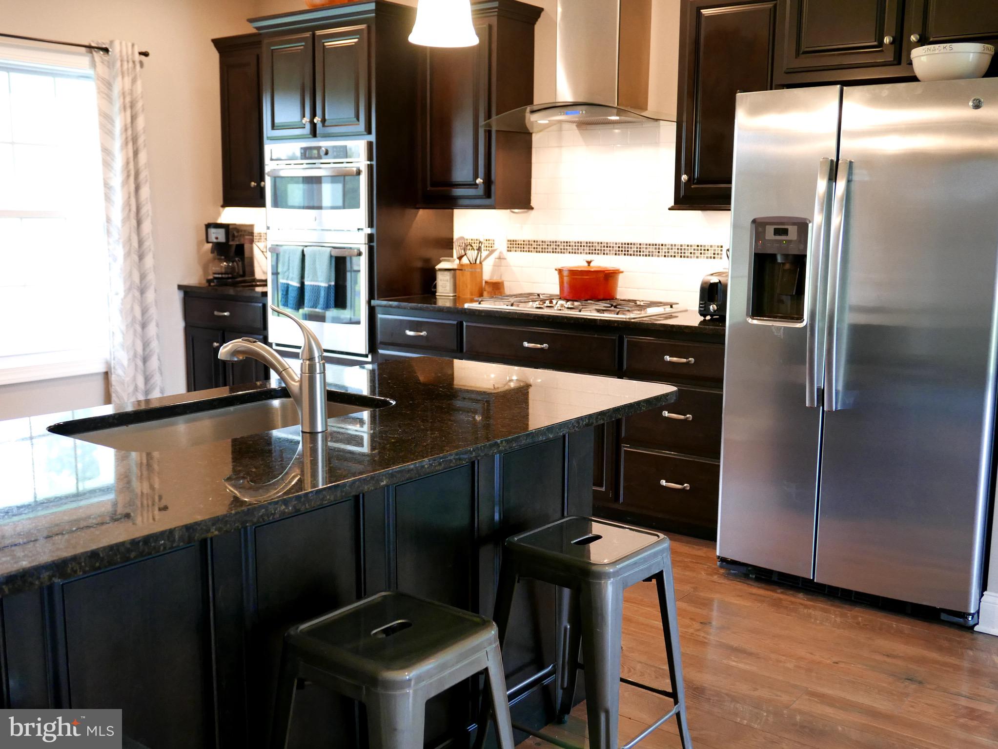 27980 Substation Road Denton, MD 21629 - Photo 13 of 48 Stainless steel appliances