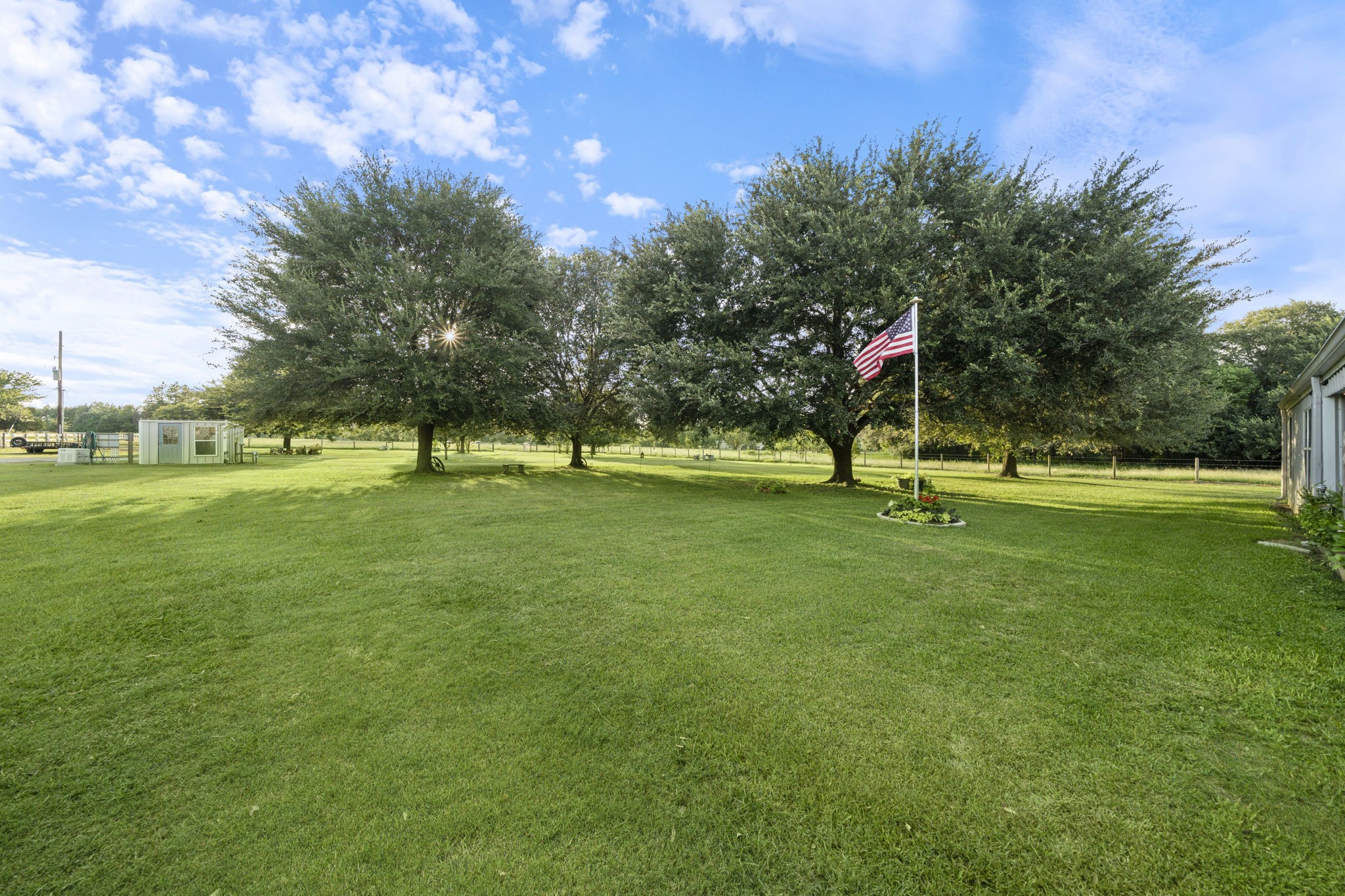 
15610 Penick Rd
Waller, TX 77484