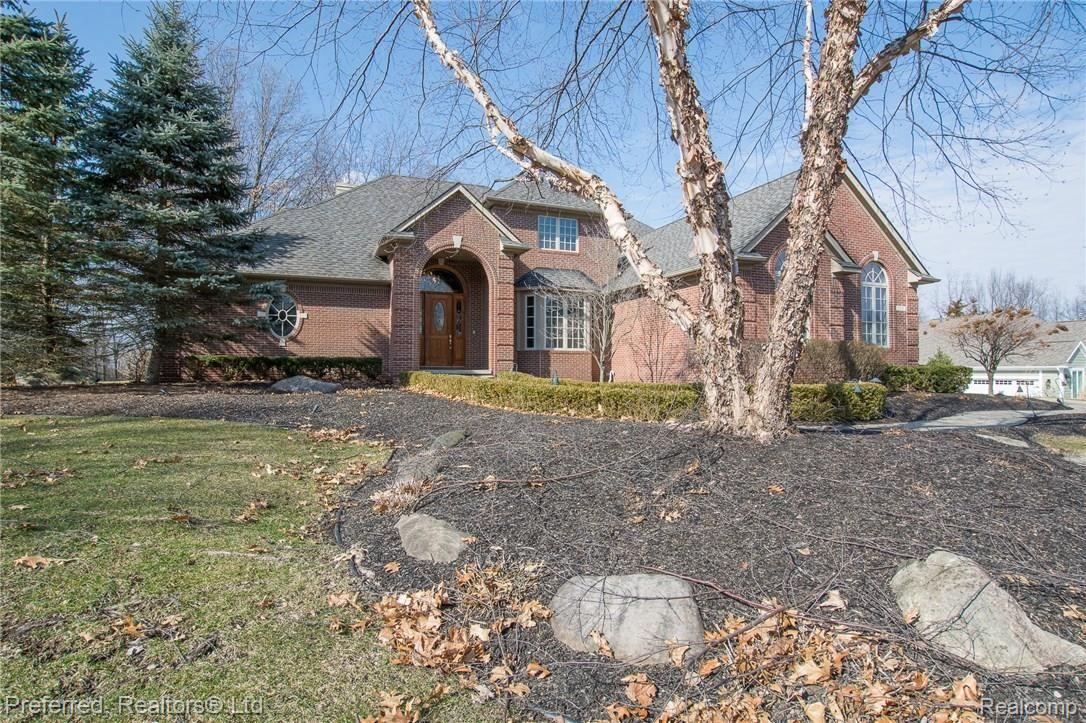 520 Inverness Highland, MI 48357 - Photo 34 of 37 DSC_2842.jpg
