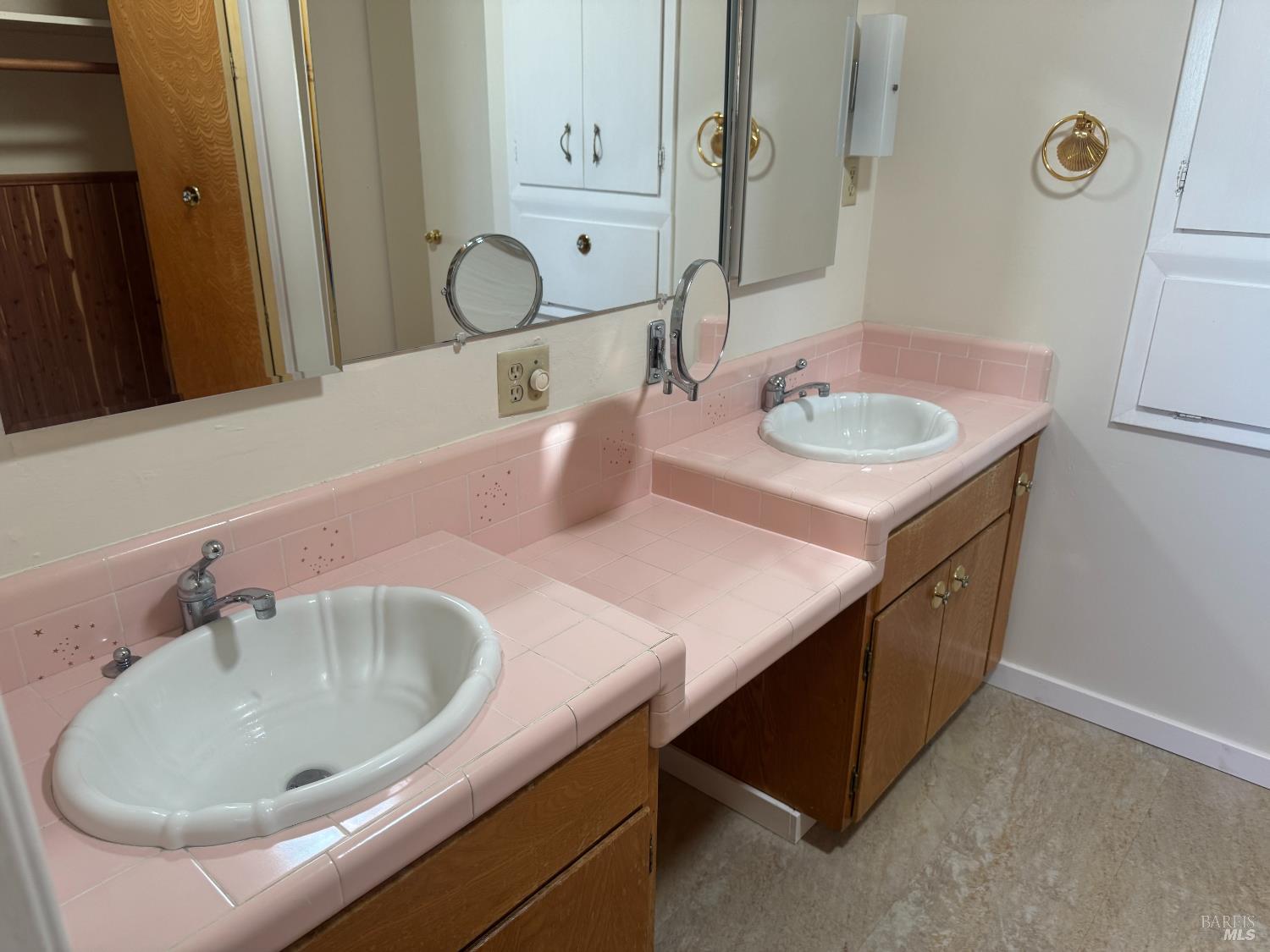 2117 Harris Court Santa Rosa, CA 95401 - Photo 24 of 62 Gallery Image 24
