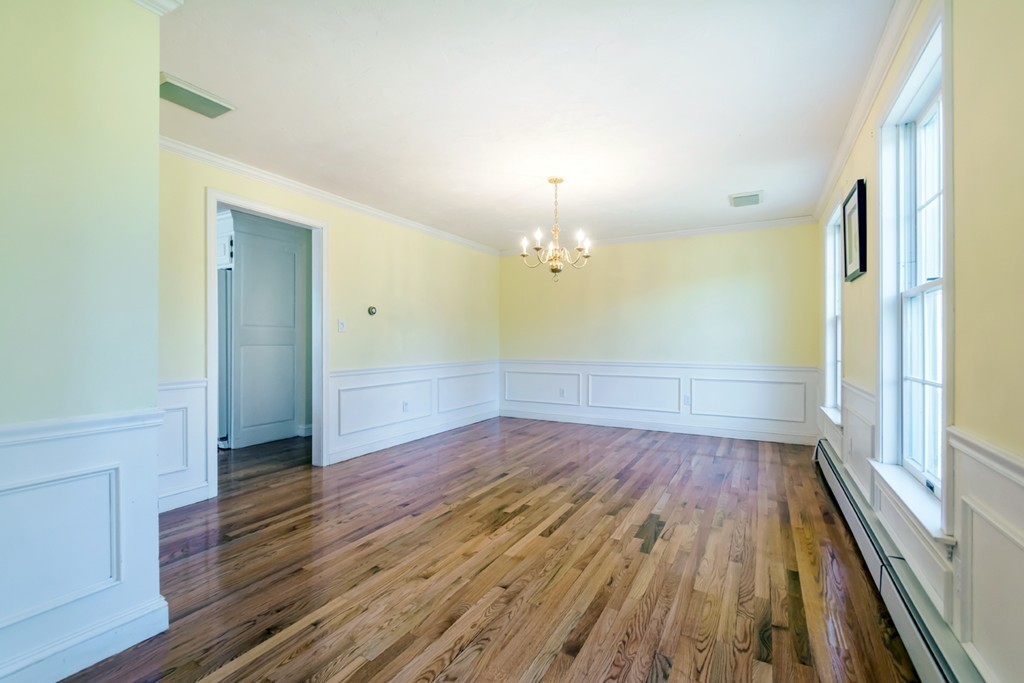 5 Rosedale Avenue North Andover, MA 01845 - Photo 5 of 30 Gallery Image 5