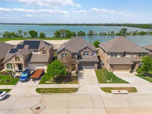 $549,999 | 2021 Lake Front Trail, Garland, TX 75043