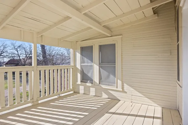 $1,200 | 715 Porter Street, Unit 1, Taylor, TX 76574