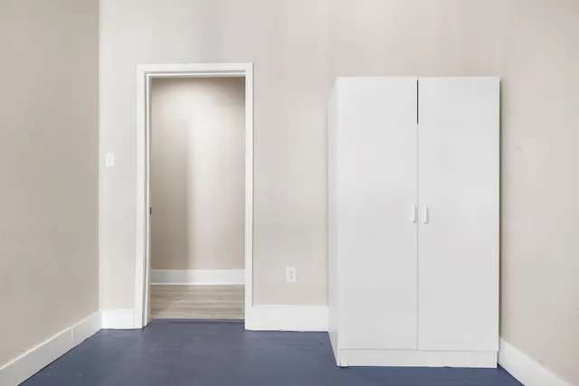 $1,200 | 715 Porter Street, Unit 1, Taylor, TX 76574