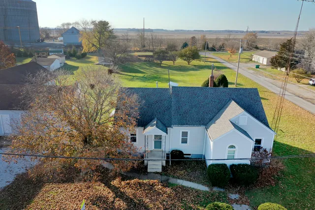 $160,000 | 509 North Raub Avenue, Donovan, IL 60931