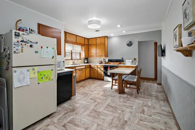 $160,000 | 509 North Raub Avenue, Donovan, IL 60931