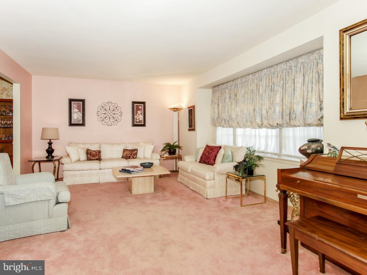 519 Elford Road Fairless Hills, PA 19030 - Photo 5 of 25 Living Room