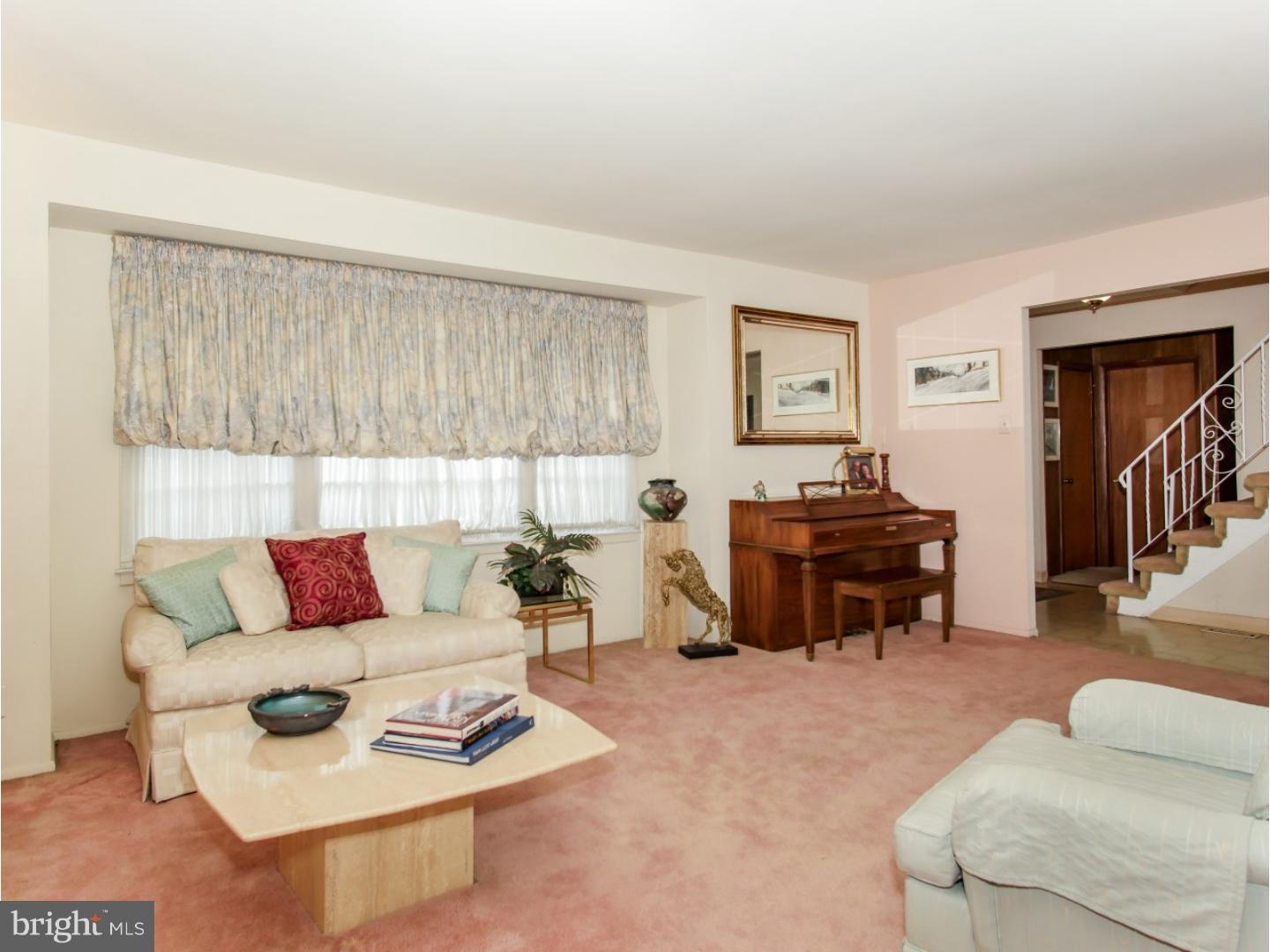 519 Elford Road Fairless Hills, PA 19030 - Photo 7 of 25 Living Room