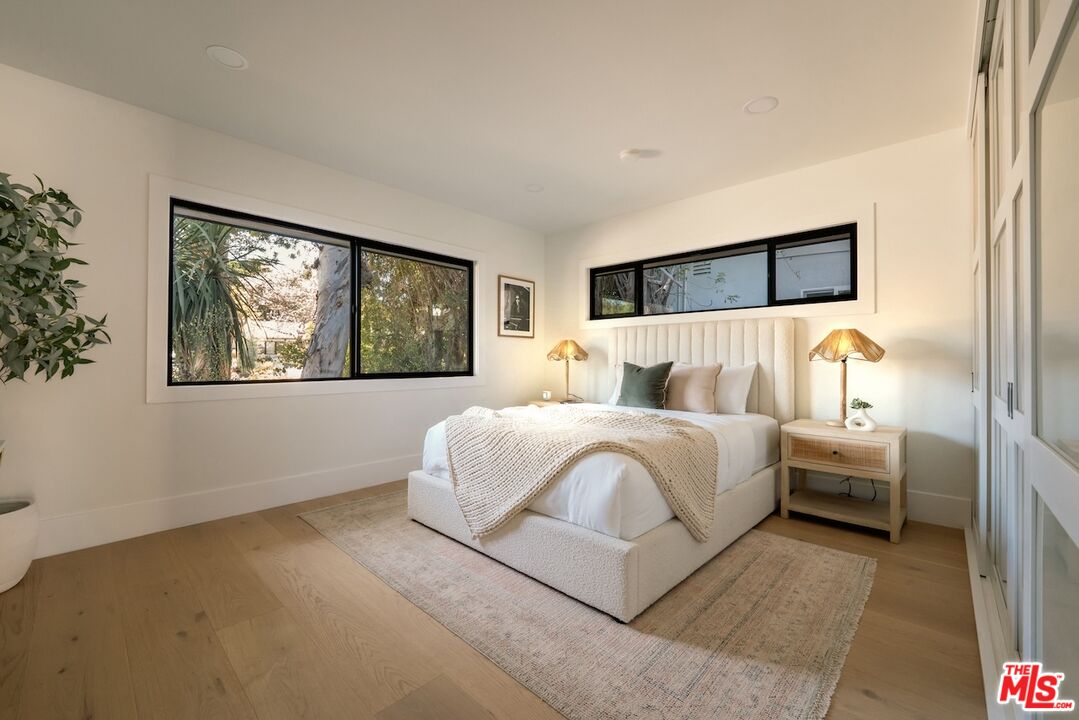 17601 McCormick Street Encino, CA 91316 - Photo 21 of 33
