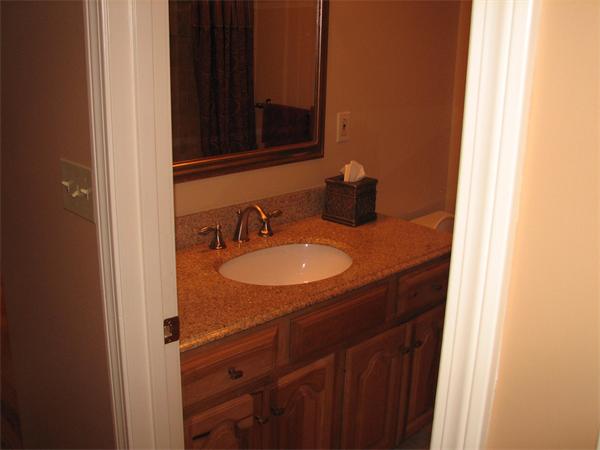 37 Reynolds Road Wakefield, MA 01880 - Photo 12 of 21 Gallery Image 12