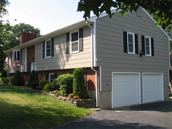 37 Reynolds Road Wakefield, MA 01880 - Photo 2 of 21 Gallery Image 2
