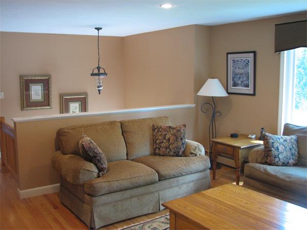 37 Reynolds Road Wakefield, MA 01880 - Photo 7 of 21 Gallery Image 7
