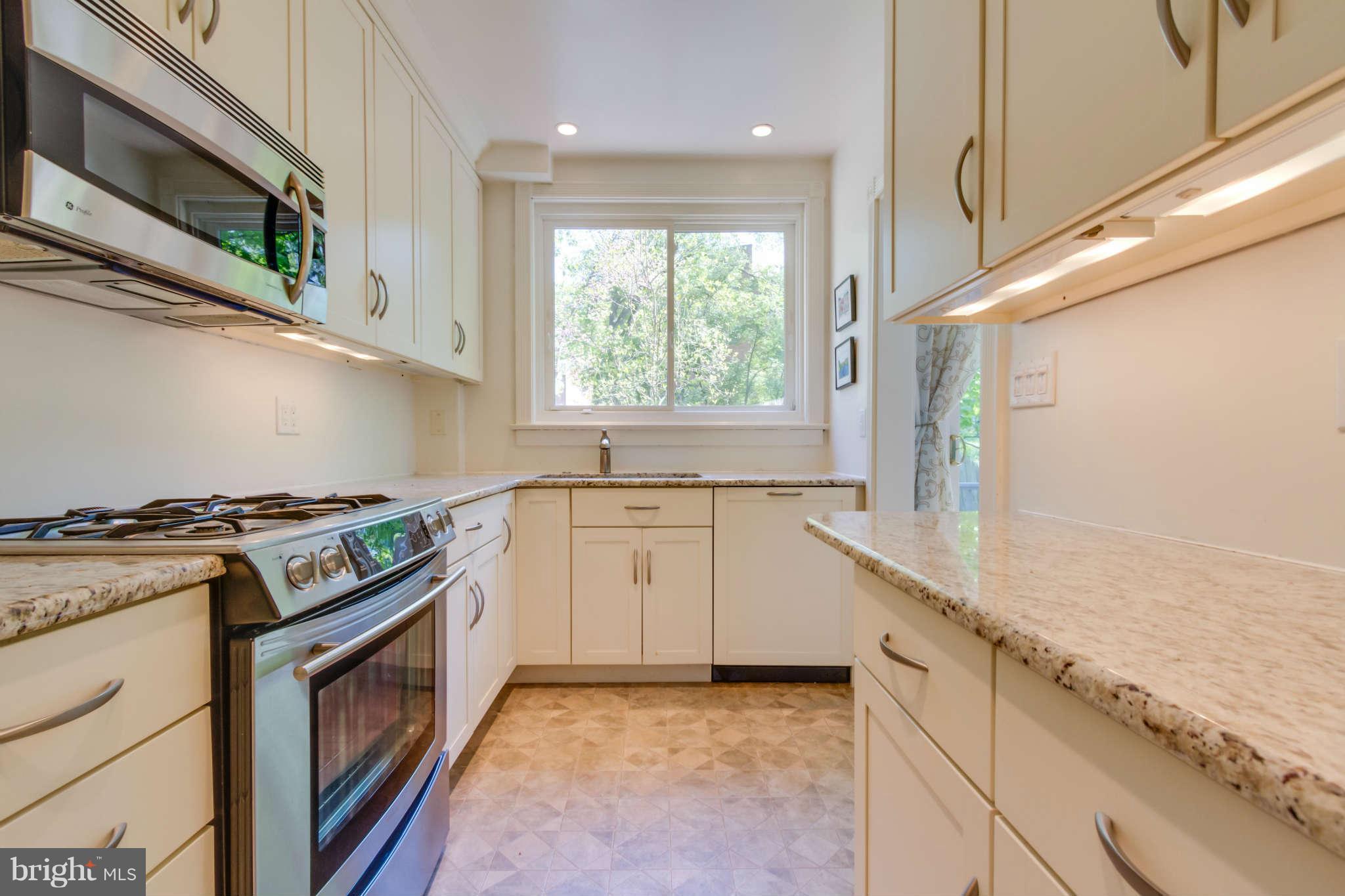 4837 Reservoir Road Northwest Washington, DC 20007 - Photo 7 of 25 Kitchen