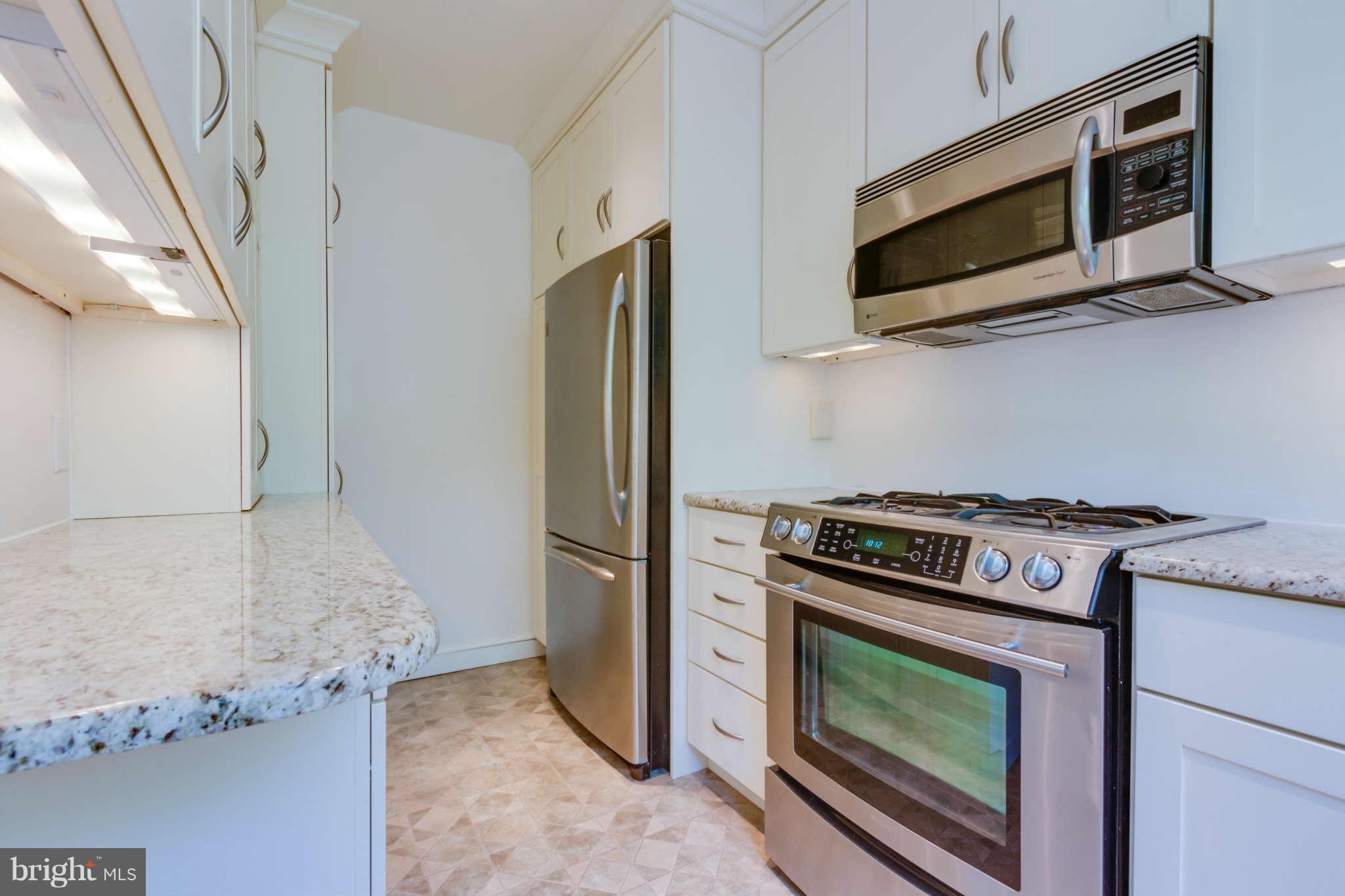 4837 Reservoir Road Northwest Washington, DC 20007 - Photo 8 of 25 Kitchen