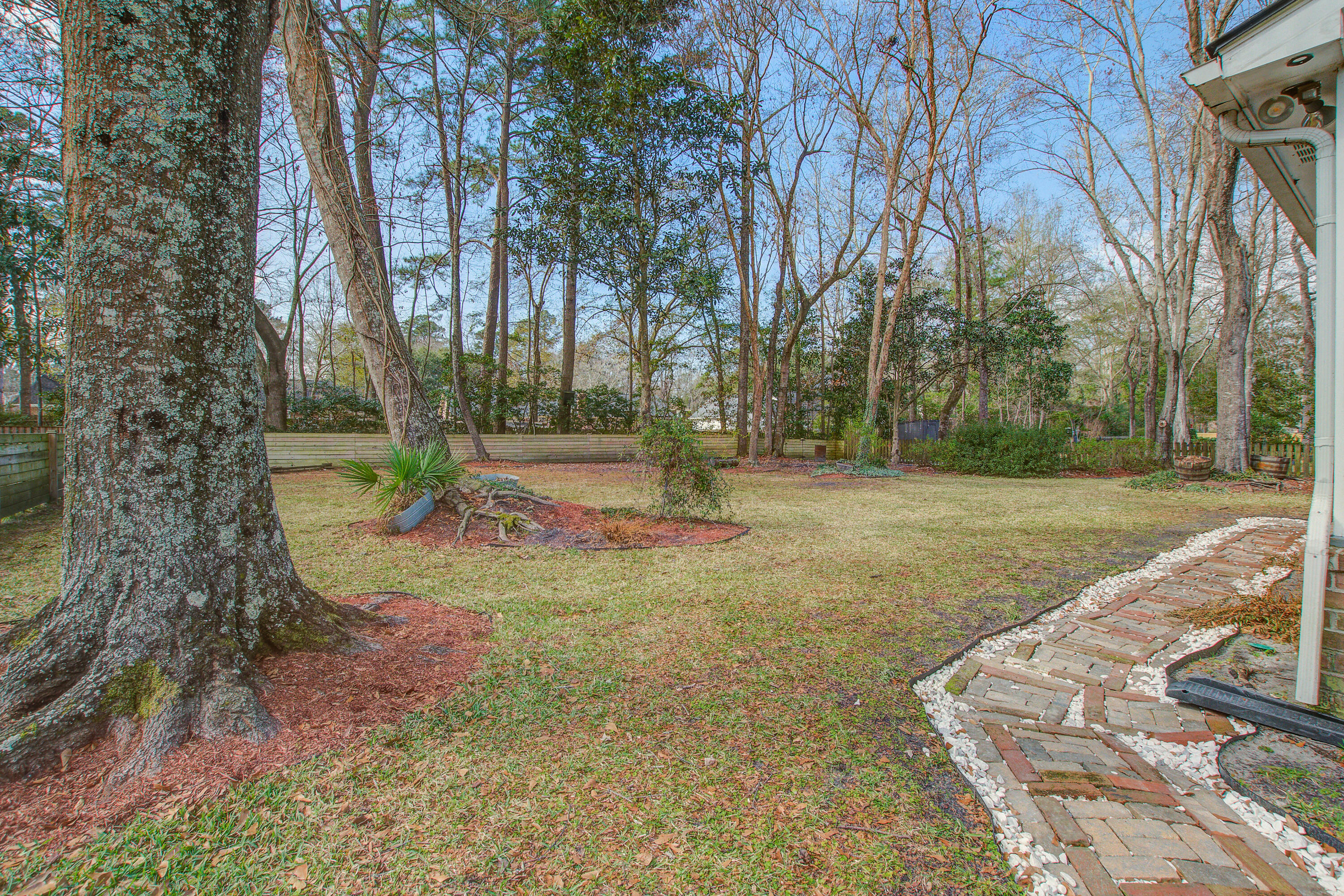 208 Fort Street Summerville, SC 29485 - Photo 32 of 36 208_(32)