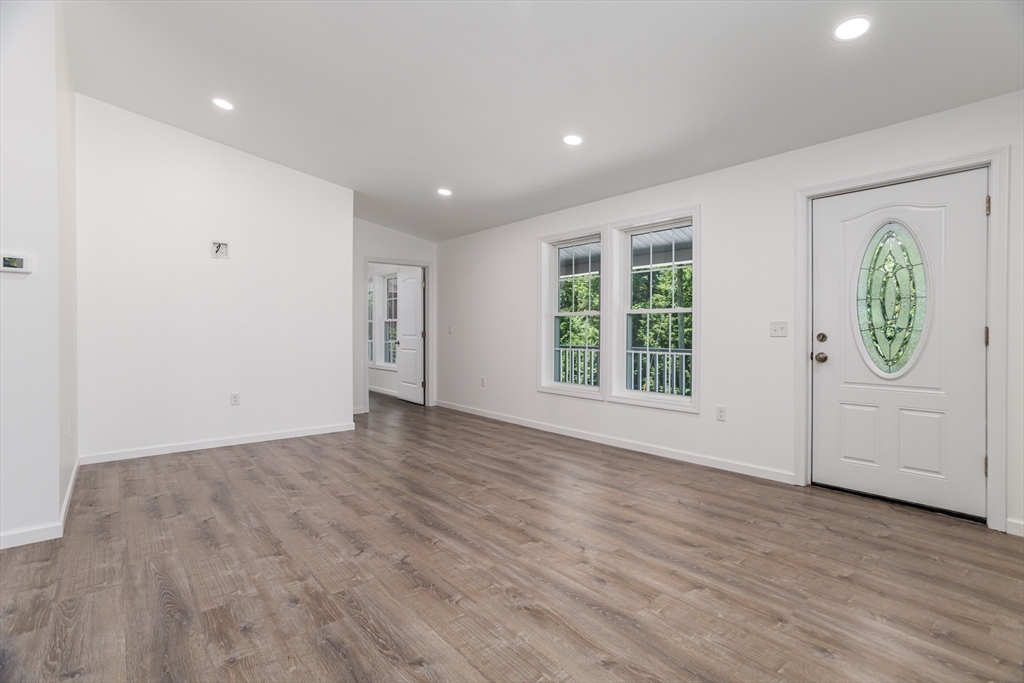 54 Deacon's Lane Troy, NH 03465 - Photo 3 of 42