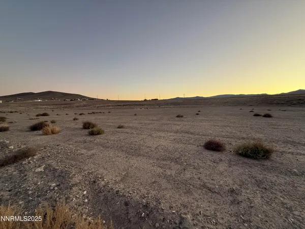 a view of an outdoor space