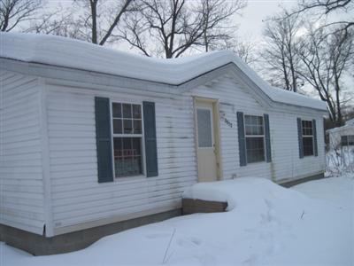 2072 South Maple Island Road Muskegon, MI 49442 - Photo 1 of 10 Primary Photo