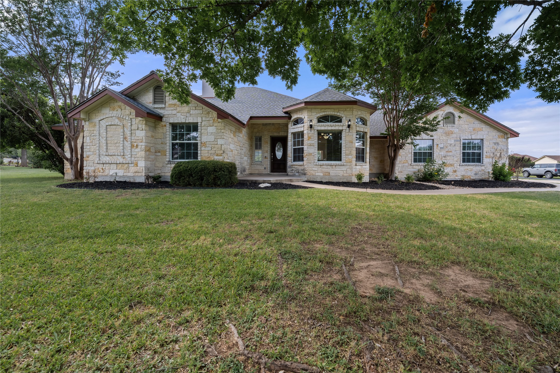 110 Starlight Trail Georgetown, TX 78633 - Photo 4 of 36