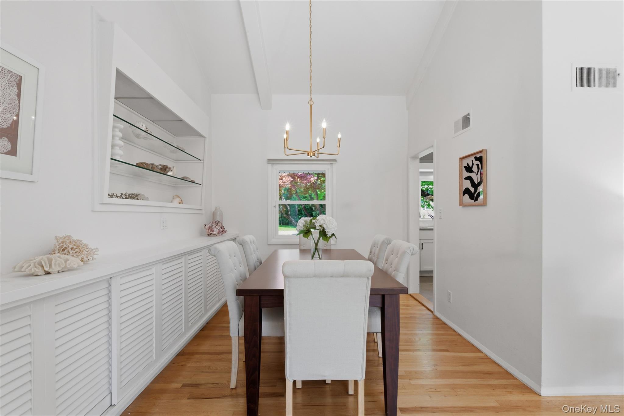 67 Old Country Road New Rochelle, NY 10804 - Photo 5 of 33
