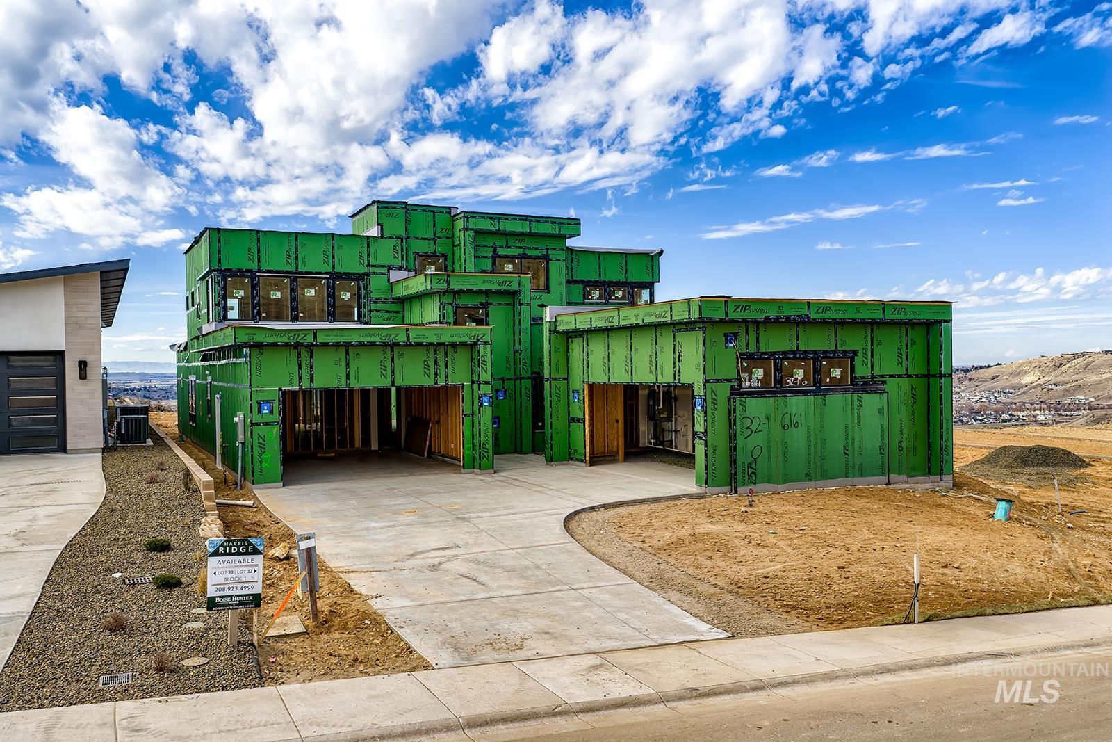6161 East Prominence Court Boise, ID 83716 - Photo 2 of 45 View of front facade
