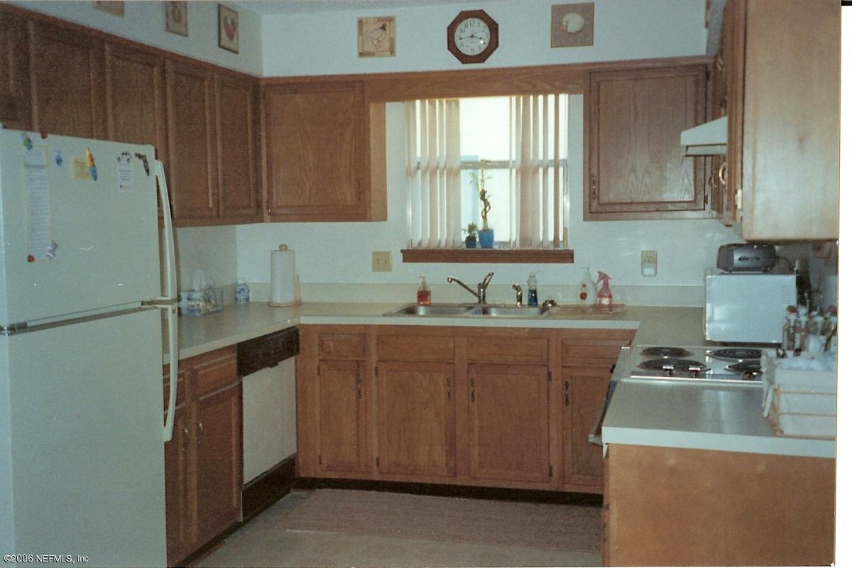 1717 Derringer Road Jacksonville, FL 32225 - Photo 5 of 9 Kitchen