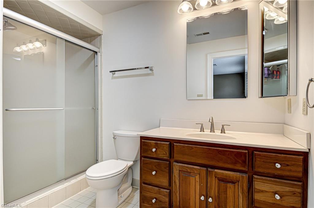 1408 Cardiff Lane High Point, NC 27265 - Photo 17 of 30 Gallery Image 17