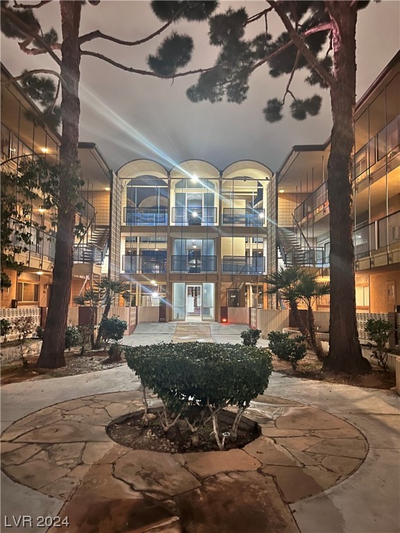 356 East Desert Inn Road, Unit 217 Las Vegas, NV 89109 - Photo 10 of 20 Gallery Image 10