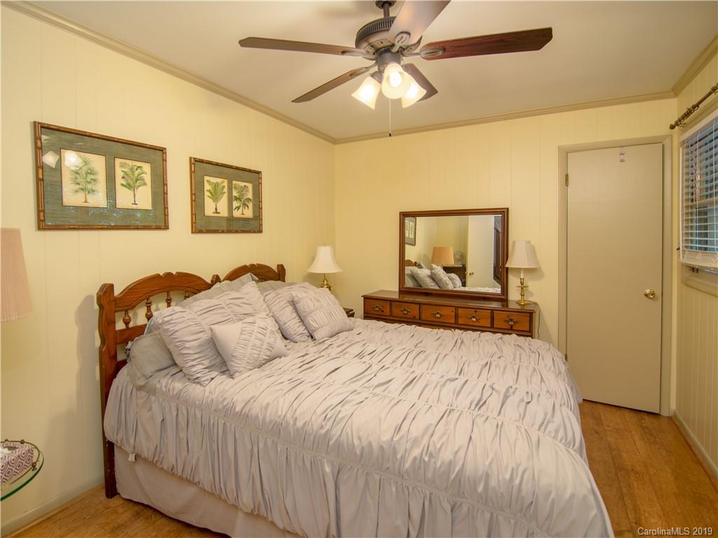 831 Cardinal Road Brevard, NC 28712 - Photo 13 of 18 Gallery Image 13
