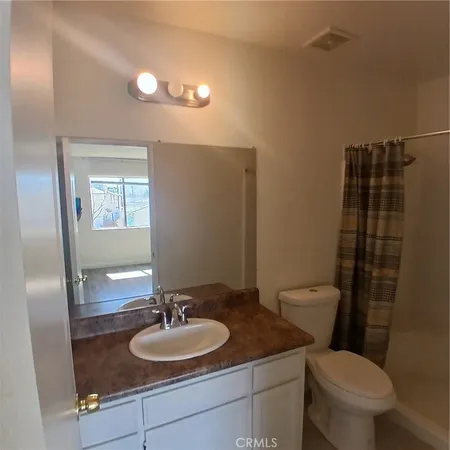 $1,800 | 509 East Ave Q-2, Unit B, Palmdale, CA 93550