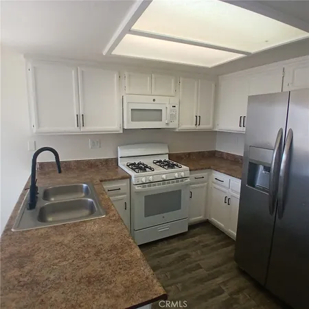 $1,800 | 509 East Ave Q-2, Unit B, Palmdale, CA 93550