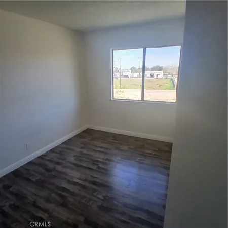 $1,800 | 509 East Ave Q-2, Unit B, Palmdale, CA 93550