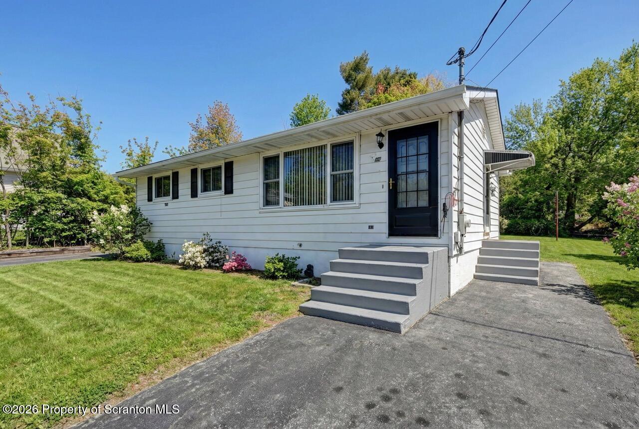 30 Glinko Street Scranton, PA 18504 - Photo 3 of 41 30 Glinko St 03 Spring Large