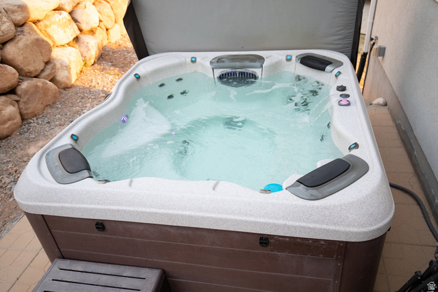 1373 South Raintree Lane Santaquin, UT 84655 - Photo 23 of 29 Detailed view of a jacuzzi