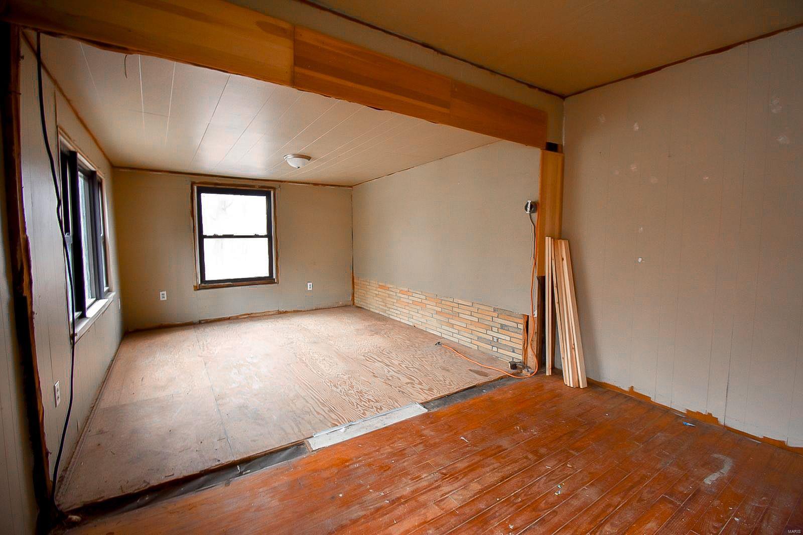 3354 Edwardsville Road Edwardsville, IL 62025 - Photo 7 of 12