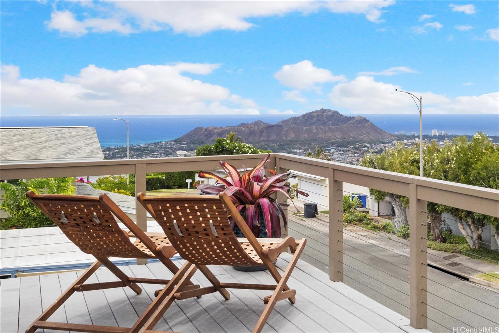 1947 Alaeloa Street Honolulu, HI 96821 - Photo 21 of 25 a view of balcony with furniture