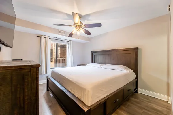 $219,999 | 4553 West 56th Street, Unit 208E, Chicago, IL 60629