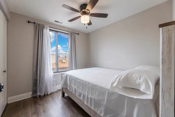 $219,999 | 4553 West 56th Street, Unit 208E, Chicago, IL 60629