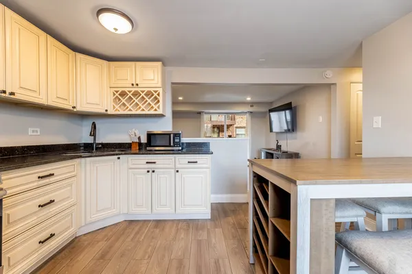 $219,999 | 4553 West 56th Street, Unit 208E, Chicago, IL 60629