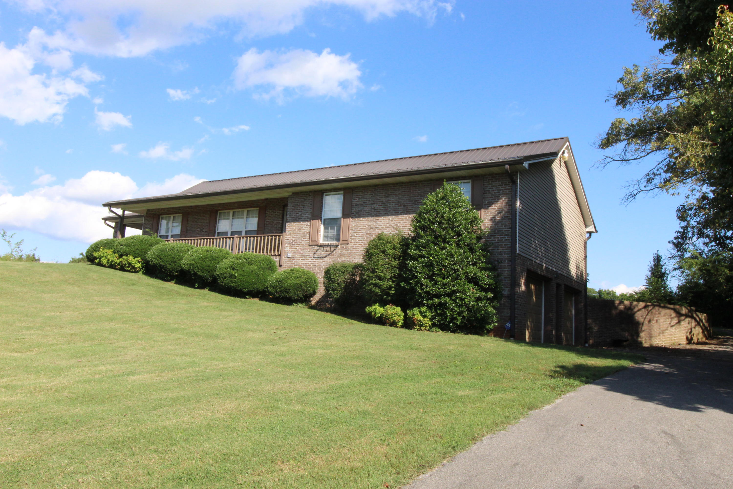 3709 Big Springs Ridge Road Friendsville, TN 37737 - Photo 3 of 30 2 car garage at basement area