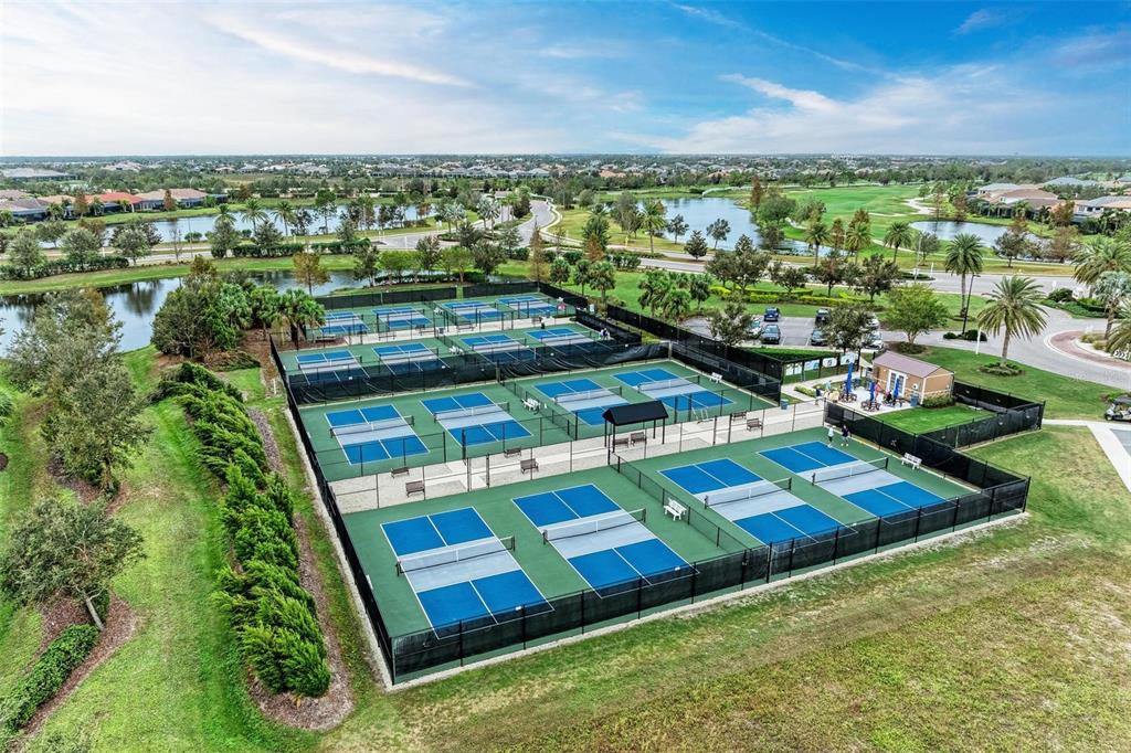 7374 Divot Loop Bradenton, FL 34202 - Photo 31 of 43 a view of a city